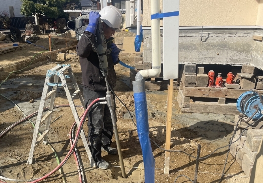 地盤沈下予防（薬液注入）工事の施工例