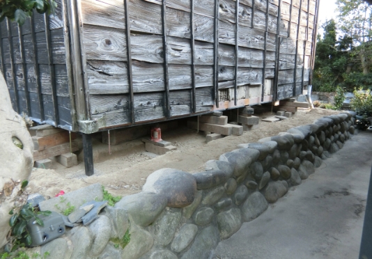 家の傾き修正工事の施工例